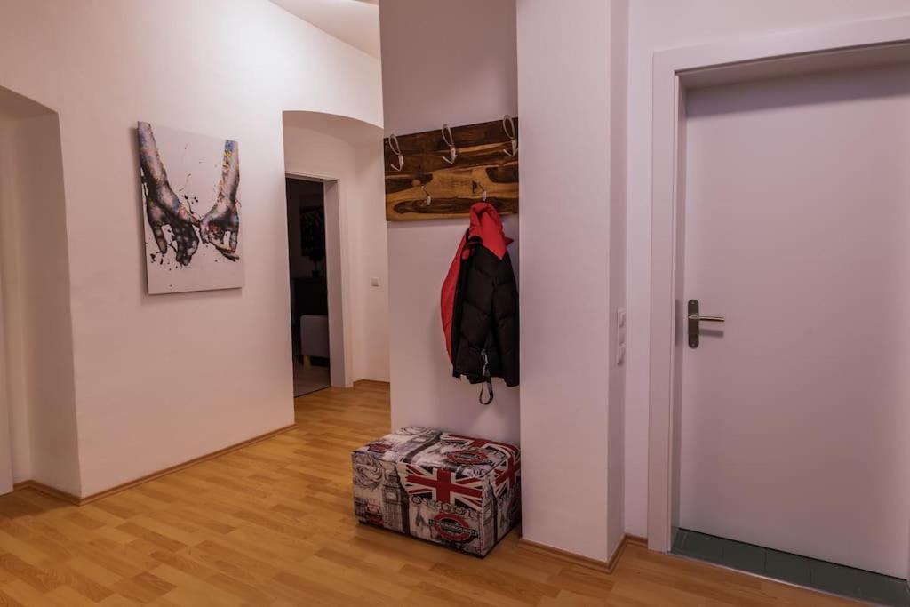 Gesamte Fuer 4 Personen 3 * Vienna